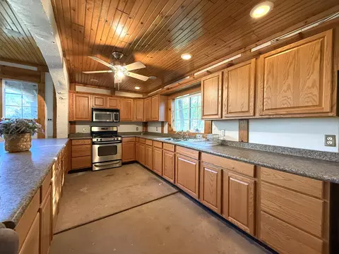 Kitchen - 42751 N Fork Dr, Three Rivers, CA 93271 photo 1 of 4