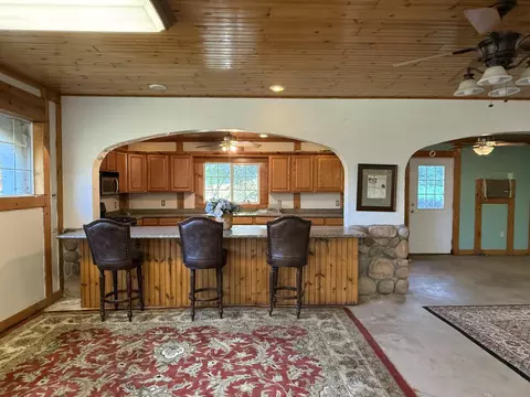 Kitchen - 42751 N Fork Dr, Three Rivers, CA 93271 photo 4 of 4