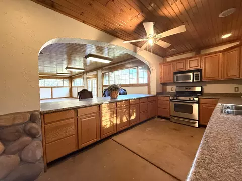 Kitchen - 42751 N Fork Dr, Three Rivers, CA 93271 photo 2 of 4