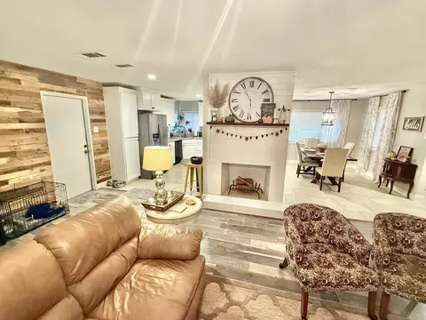 1674 W Morton Ave, Porterville, CA 93257