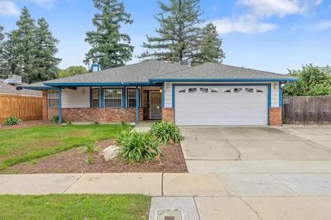 1279 Lincoln St, Tulare, CA 93274