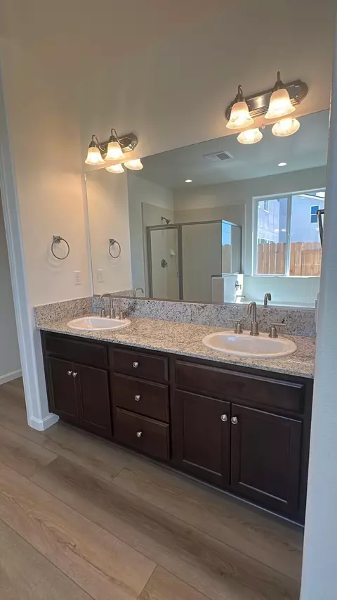 3157 Ryan Ave, Tulare, CA 93274 photo 5