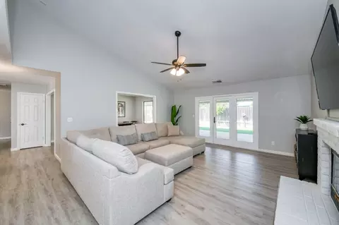 640 N Renn Ave, Clovis, CA 93611 photo 10