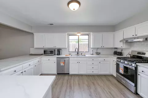 640 N Renn Ave, Clovis, CA 93611 photo 15