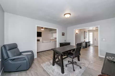 640 N Renn Ave, Clovis, CA 93611 photo 20