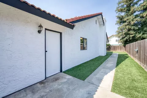 640 N Renn Ave, Clovis, CA 93611 photo 33
