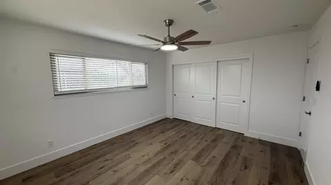 Bedroom - 2329 Michael Cir, Hanford, CA 93230 photo 4 of 5