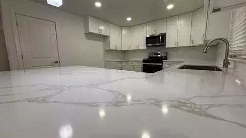 Kitchen - 2329 Michael Cir, Hanford, CA 93230 photo 3 of 4