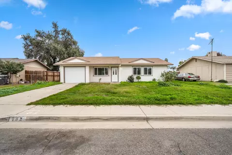 732 N Dwight Ave, Farmersville, CA 93223