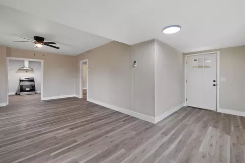 Entry Way - 33239 Road 160, Ivanhoe, CA 93235 photo 6 of 8