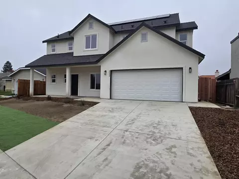 Exterior - 2032 E Pershing Ave, Visalia, CA 93292 photo 2 of 2