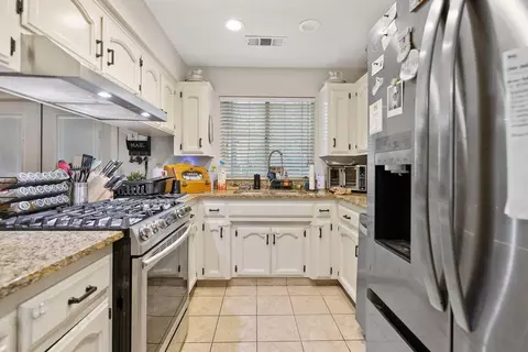 Kitchen - 606 N Orange Ave, Exeter, CA 93221 photo 2 of 3