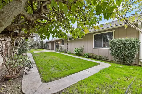 Exterior - 2215 E Myrtle Ct, Visalia, CA 93292 photo 5 of 10