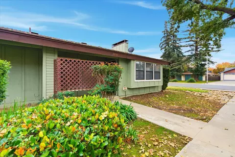 Exterior - 1836 E Vassar Dr, Visalia, CA 93292 photo 3 of 7
