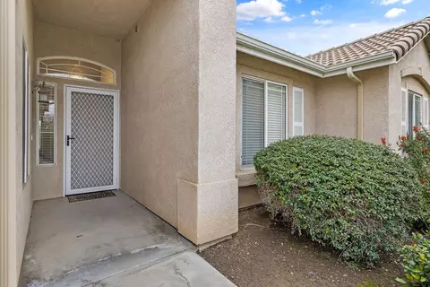 Entry Way - 2318 E Cherry Ave, Visalia, CA 93292 photo 1 of 6