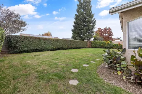 Exterior - 2318 E Cherry Ave, Visalia, CA 93292 photo 4 of 11