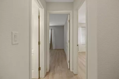 Entry Way - 2318 E Cherry Ave, Visalia, CA 93292 photo 6 of 6