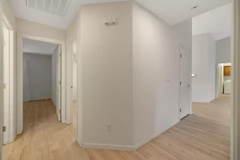 Entry Way - 2318 E Cherry Ave, Visalia, CA 93292 photo 5 of 6
