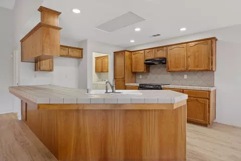 Kitchen - 2318 E Cherry Ave, Visalia, CA 93292 photo 2 of 4
