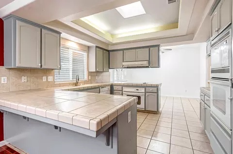 Kitchen - 3410 Doubletree Way, Madera, CA 93637 photo 2 of 7