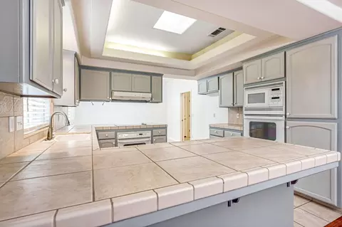 Kitchen - 3410 Doubletree Way, Madera, CA 93637 photo 1 of 7