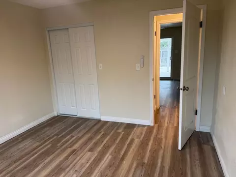 956 E Cinnamon Dr, Lemoore, CA 93245 photo 12