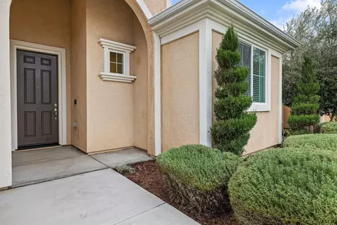 3096 Markham St, Tulare, CA 93274 photo 4
