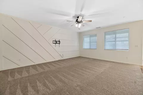 3096 Markham St, Tulare, CA 93274 photo 7