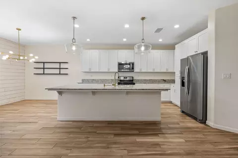 3096 Markham St, Tulare, CA 93274 photo 12