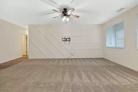 3096 Markham St, Tulare, CA 93274 photo 9
