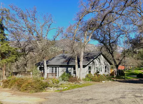 Exterior - 43560 Skyline Dr, Three Rivers, CA 93271 photo 4 of 6
