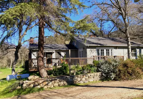 Exterior - 43560 Skyline Dr, Three Rivers, CA 93271 photo 1 of 6