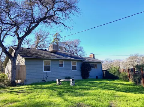 Exterior - 43560 Skyline Dr, Three Rivers, CA 93271 photo 6 of 6