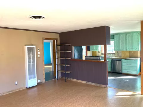 Living - 43560 Skyline Dr, Three Rivers, CA 93271 photo 3 of 6