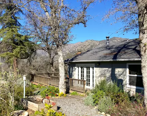 Exterior - 43560 Skyline Dr, Three Rivers, CA 93271 photo 2 of 6
