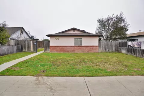 501 E Florinda St, Hanford, CA 93230