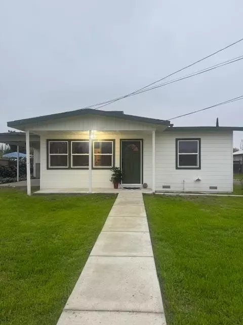 1659 Tyler Ave, Porterville, CA 93257