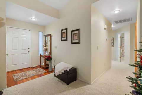 Entry Way - 615 N Orange Ave, Exeter, CA 93221 photo 2 of 4