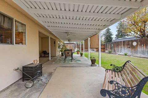 Exterior - 615 N Orange Ave, Exeter, CA 93221 photo 8 of 16