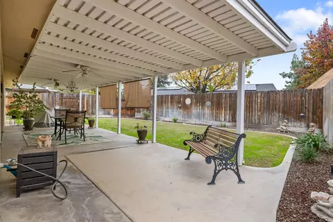 Exterior - 615 N Orange Ave, Exeter, CA 93221 photo 5 of 16