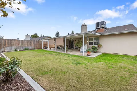 Exterior - 615 N Orange Ave, Exeter, CA 93221 photo 11 of 16