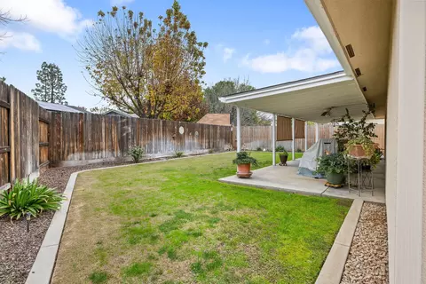 Exterior - 615 N Orange Ave, Exeter, CA 93221 photo 10 of 16