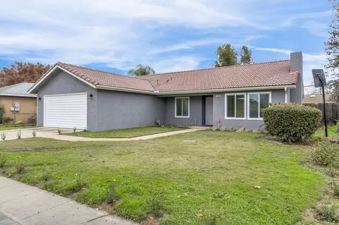 2808 Riverview Dr, Madera, CA 93637 photo 2