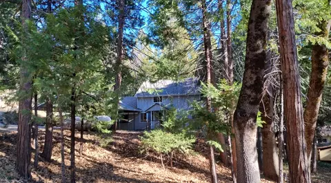Exterior - 594 Loop Dr, Springville, CA 93265 photo 12 of 13