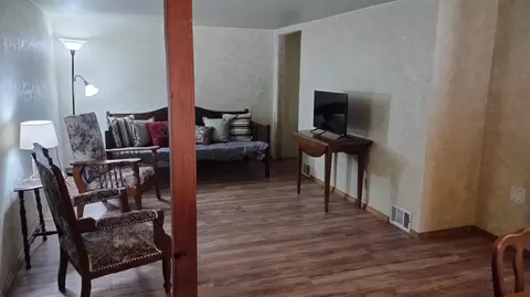 Living - 594 Loop Dr, Springville, CA 93265 photo 3 of 5