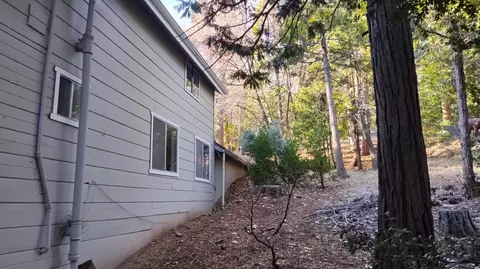 Exterior - 594 Loop Dr, Springville, CA 93265 photo 11 of 13