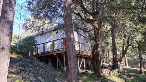 Exterior - 594 Loop Dr, Springville, CA 93265 photo 10 of 13