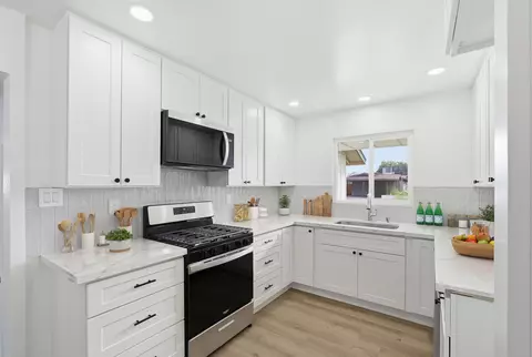 Kitchen - 524 E Cypress Ave, Visalia, CA 93292 photo 1 of 1