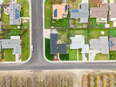 237 W Glendale Ave, Lemoore, CA 93245 photo 36