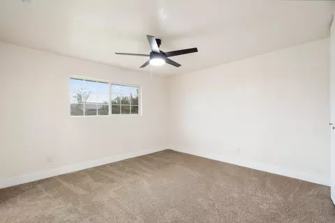 237 W Glendale Ave, Lemoore, CA 93245 photo 17